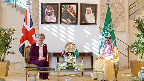 الأمير فيصل بن فرحان يستقبل وزيرة خارجية بريطانيا ويستعرض معها العلاقات الثنائية وسبل تعزيزها