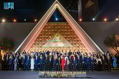 نيابةً عن خادم الحرمين الشريفين وسمو ولي العهد.. سمو وزير الثقافة يحضر افتتاح المتحف المصري الكبير