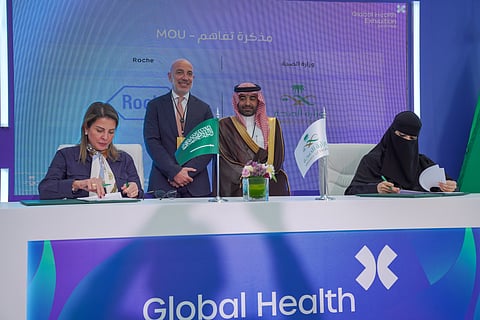 "روش السعودية" ووزارة الصحة توقعان مذكرة تفاهم لتعزيز البحوث السريرية والأدلة العلمية