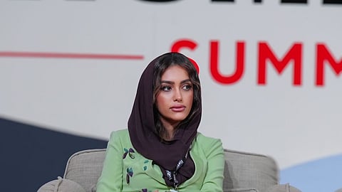 الكاتبة السعودية في مجال التحول الرقمي والذكاء الاصطناعي أشواق الشثري