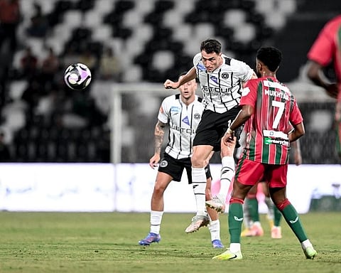 دوري روشن للمحترفين: التعادل الإيجابي يحسم مواجهة الشباب والاتفاق