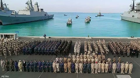 انطلاق مناورات "الموج الأحمر 8" بمشاركة دول البحر الأحمر