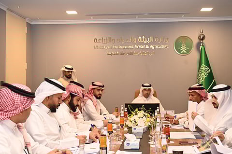 "الخليف" يتفقد فرع "البيئة" بمكة.. ويؤكد: تكامل الجهود يحقق الأثر الملموس