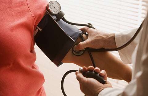 دواء جديد يتحكم بضغط الدم 24 ساعة ويقلل خطر النوبات القلبية