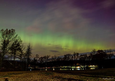 شاهد .. صورًا مُذهلة للشفق القطبي يلتقطها عضو الفلك الدولي بأمريكا