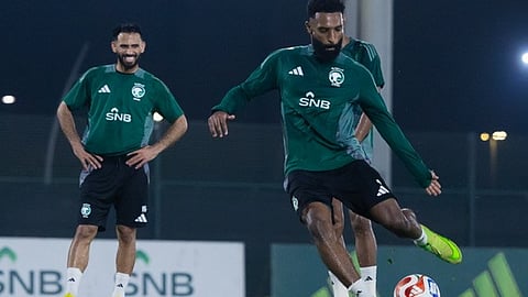 وسط غياب "العبود".. "الأخضر" يختتم استعداده لمواجهة ساحل العاج