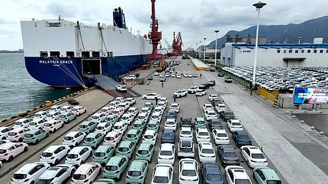 ابتداءً من 2026.. الصين تشدد قيود تصدير السيارات "شبه الجديدة"