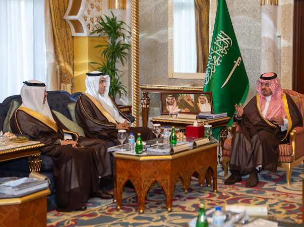 نائب أمير مكة يرأس الاجتماع الأول لمجلس نظارة وقف الملك عبدالعزيز للعين العزيزية