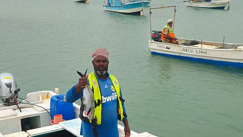 "بيئة رابغ" تكثّف جولات التفتيش على مراسي الصيد لحماية البيئة البحرية وتعزيز الاستدامة