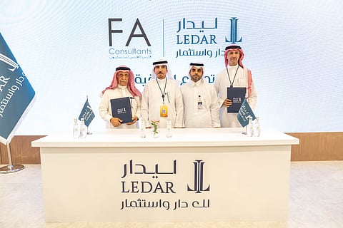 ليدار للاستثمار توقّع اتفاقية مع فارس الفارس للاستشارات الهندسية لتصميم مشروع "برج ليدار" على طريق الملك سلمان بالرياض