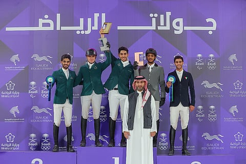 "الشربتلي" حلّ ثانيًا.. الفارس "الراجحي" يُتوَّج بطلاً للجائزة الكبرى في ختام جولة الرياض لقفز الحواجز