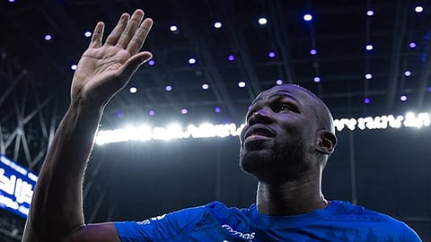 "كوليبالي" : كل الفرق تتحدى الهلال… لكننا نرد داخل الملعب بشخصية البطل