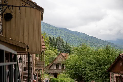 بالصور.. "ديليجان" المذهلة التى لا يعرفها  السعوديين .. طبيعة تخاطب الروح وأطعمة عشبيه نادرة