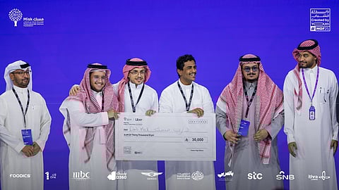 طلاب "الملك عبدالعزيز" يحصدون المركزين الأول والثالث في "هاكاثون مسك للتنقل"