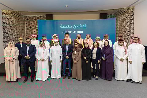"قو للاتصالات" تطلق منصة GO AI Hub من مقر وزارة الاتصالات