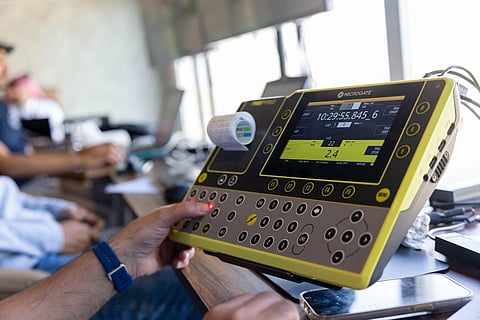 تقنيات تحكيمية عالمية تعزّز دقّة نتائج كأس نادي الصقور 2025 بالخبر