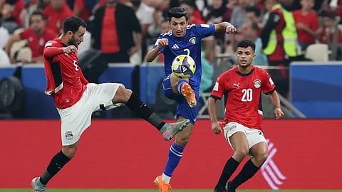 جانب من لقاء المنتخب الكويتي ونظيره المصري