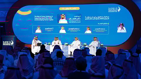أكثر من 700 زائر في ختام ملتقى الإرشاد المهني الأول بالرياض