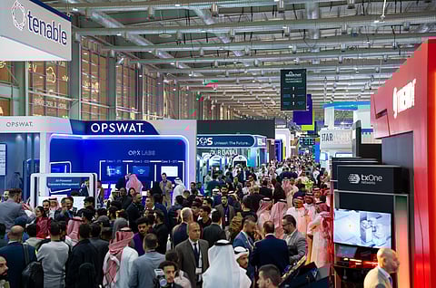 ورش ومنافسات سيبرانية بمكافآت مليونية في اليوم الثاني من "بلاك هات 25"