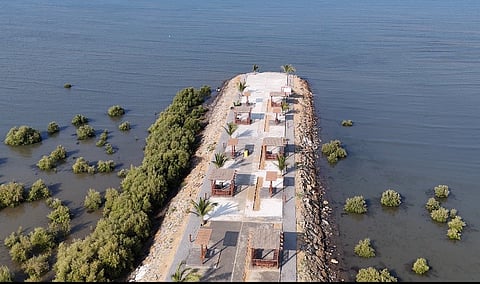 الممر المائي بكورنيش الموسم