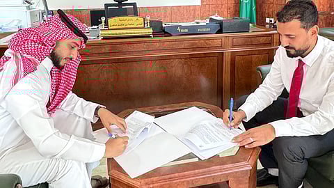 بلدية الموسم توقّع شراكة مجتمعية لإنشاء ملعب كرة قدم على مساحة 6800 م²