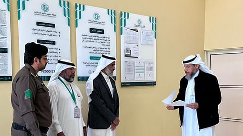 لجنة التوطين بمنطقة نجران تتابع جولاتها على نشاط محلات تأجير السيارات بالمنطقة