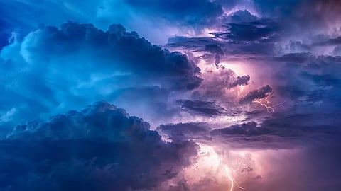 "الأرصاد": أمطار ورياح نشطة على منطقة الباحة