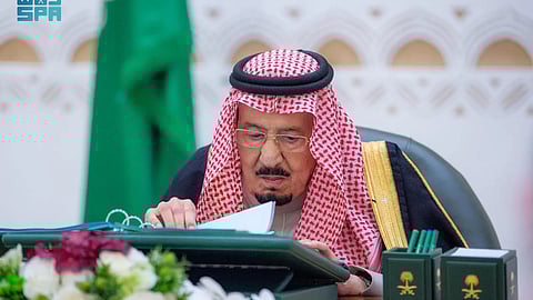 خادم الحرمين الشريفين الملك سلمان بن عبدالعزيز آل سعود -حفظه الله- يرأس مجلس الوزراء