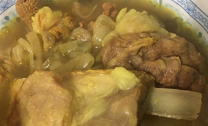 «النمر»: الدهون الحيوانية لا تُدفئ الجسم وتزيد السمنة في الشتاء. لا ترفع حرارة الجسم الأساسية. الإكثار منها يزيد السمنة. اعتقاد شائع غير صحيح. التدفئة باللباس والغذاء الصحي. السعرات الزائدة تضر بالصحة 