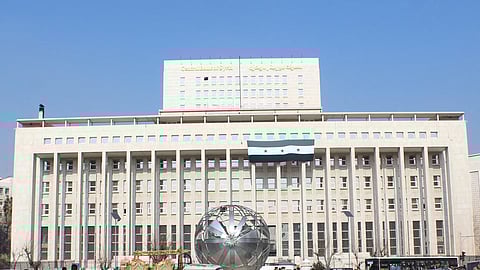 مصرف سوريا المركزي يحدد 1 يناير 2026 موعدًا لإطلاق العملة الجديدة