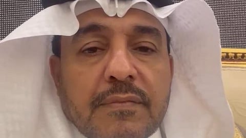 الحارثي يمزج بين السيرة الذاتية والخبرة الأمنية في كتابه عن المخدرات