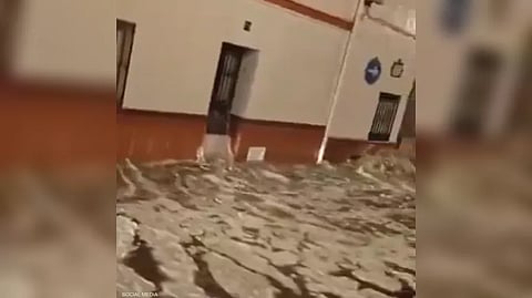 أمطار غزيرة وفيضانات في جنوب إسبانيا