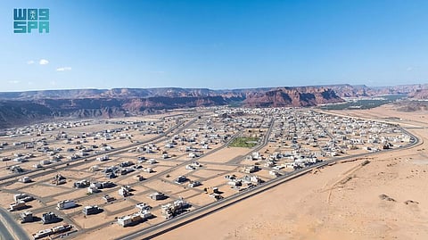 رفع الإيقاف عن بيع وشراء الأراضي وسط وجنوب العُلا لتمكين التنمية والاستثمار