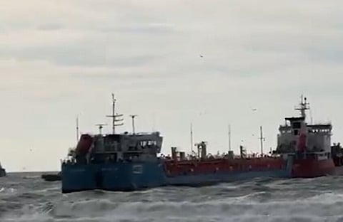 تصادم ناقلتي نفط قبالة إسطنبول.. وفرق الإنقاذ تتدخل