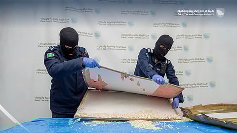 "زاتكا" خلال عام 2025م تُحبط تهريب 24 مليون حبة مخدرة وأكثر من 1400 كيلوجرام من المواد المخدرة والمحظورة