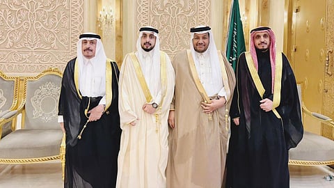 "العجيفي" ونجله مدير إذاعة نداء الإسلام يحتفيان بزواج "فيصل"