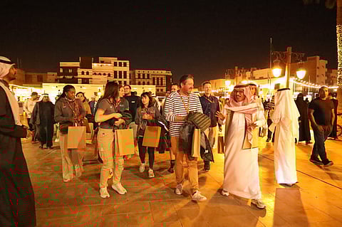 بلدية ينبع تستقبل ضيوف رالي داكار وكروز السعودية بحفل تراثي