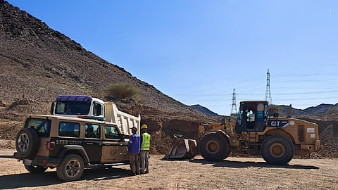 القوات الخاصة للأمن البيئي تضبط مخالفَين لاستغلال الرواسب في المدينة المنورة