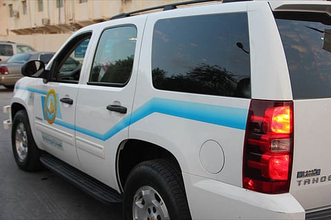 "هيئة قلوة" تضبط باكستانياً يعرض نفسه على الشباب