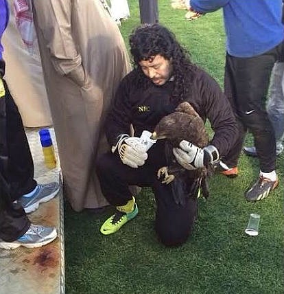 صحف عالمية تشيد بـ"إنسانية" مدرب حراس مرمى النصر "هيجيتا"