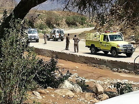 أمير جازان يوجّه بتشكيل لجنة للوقوف على حاجات قرى "هروب"