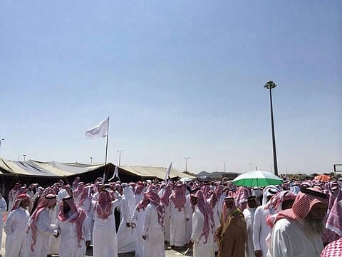 بالصور.. مساعي الصلح تنتهي بالتنازل لوجه الله عن "متعب الشهراني" 