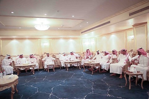 العميد "النمري" يُكرم 6 من أفراد التحريات والبحث الجنائي بشُرطة الطائف