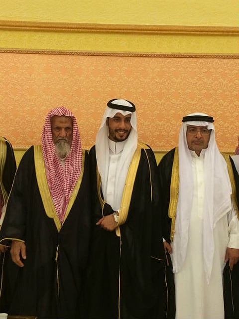 الطلحي يحتفل بزفافه