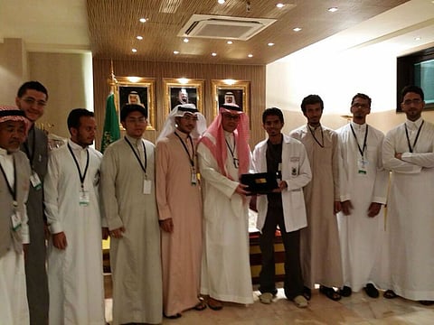 شباب مكة المتطوعون يكرمون مدير مستشفى النور التخصصي 