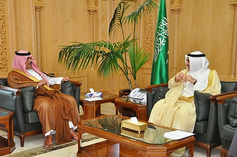 "أمير الباحة" يبحث مع "فقيه" الاحتياجات الصحية للمنطقة 