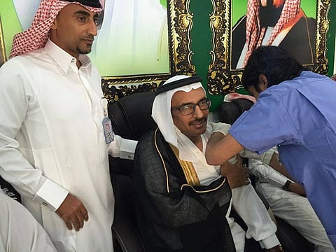 "الراجحي" يدشن الحملة الوطنية للأنفلونزا ويتفقّد مستشفى الريث