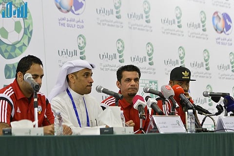 مساعد مدرب الإمارات: "الأخضر" قوي ويجيد اللعب على أرضه