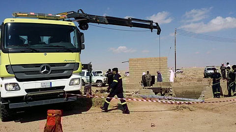 سقوط سيارة تتبع جامعة شقراء في بئر عمقها 20 متراً بالدوادمي 