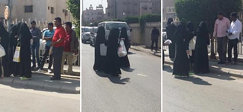 بالصور.. ثانوية بنات تخرج طالباتها في الشارع لتقديم الهدايا للرجال